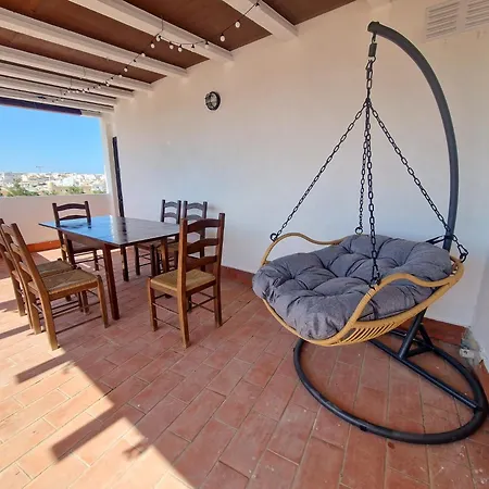 - & Rooms, Rooftop River View, Bbq & Ac Guest house