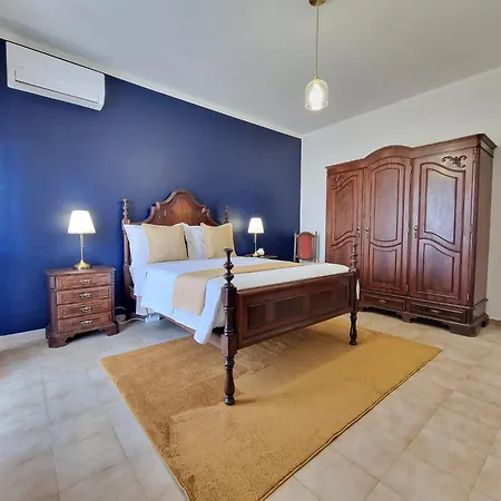 Guest house - & Rooms, Rooftop River View, Bbq & Ac 3*