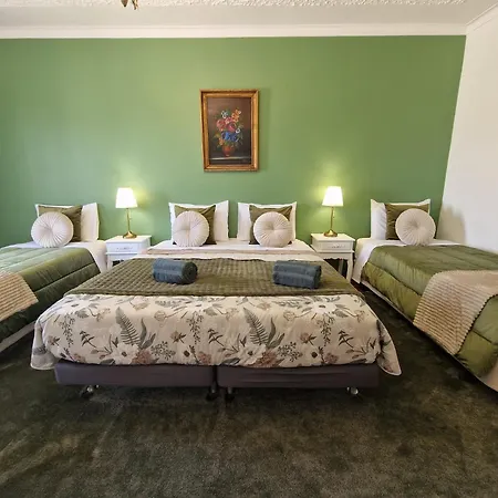 - & Rooms, Rooftop River View, Bbq & Ac Guest house