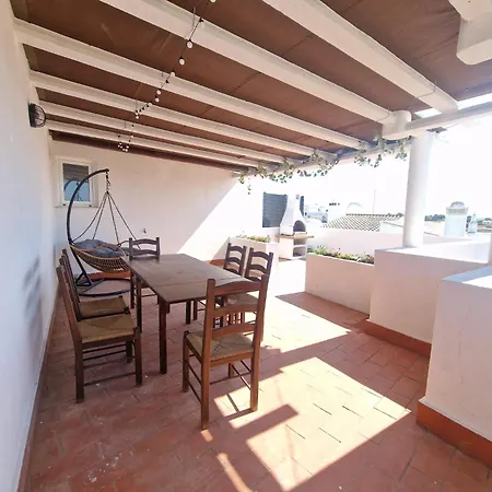 Guest house - & Rooms, Rooftop River View, Bbq & Ac 3*